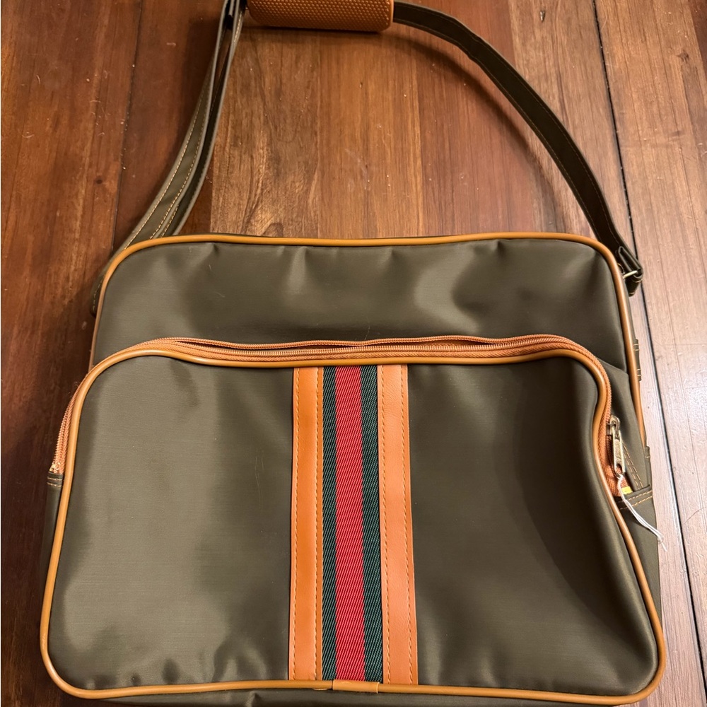 Unisex Vintage Mr. Roberts Designer Luggage Carryon